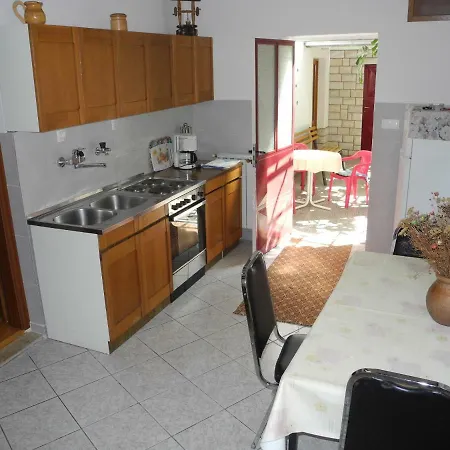 Andrija 2+1